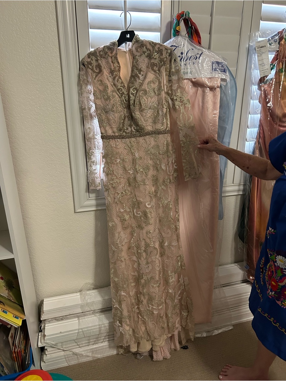 Mac Duggal Gown style 11165 in blush, size 6 - Picture 5 of 6
